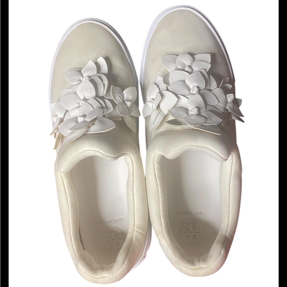 NEW Tory Burch Howell Court Sneakers Off-White & Gold - Size 7